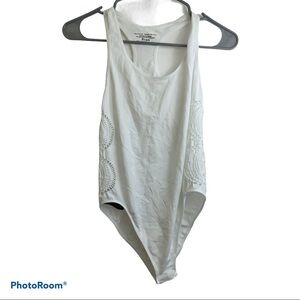 Venus white bodysuit side pattern racer back Size X-large